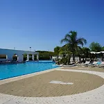 Apartahotel Nicolaus Club Alimini Smile 3*