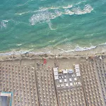 Apartahotel Nicolaus Club Alimini Smile
