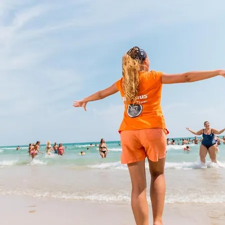 Ξενοδοχείο με διαμερίσματα Nicolaus Club Alimini Smile 3*