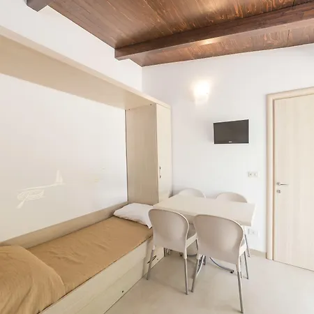 Apartmanhotel Nicolaus Club Alimini Smile 3*
