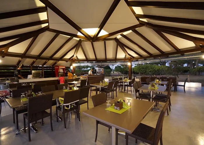 Nicolaus Club Alimini Smile Apart Otel 3*