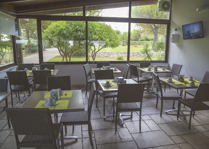 Nicolaus Club Alimini Smile 公寓式酒店 3*