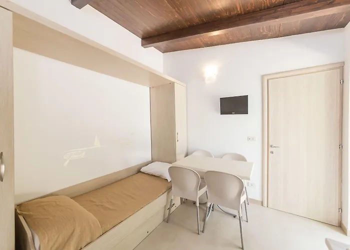 公寓式酒店 Nicolaus Club Alimini Smile 3*